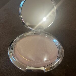 HELLO LIGHT CRÈME™ ANTI-AGING RADIANCE CRÈME LUMINIZER